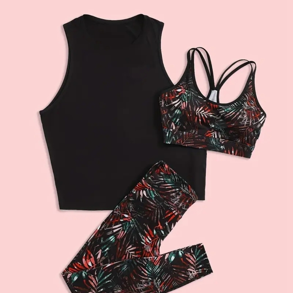 Women's XL NEW Black and Multicolor Leaf Print Activewear Set